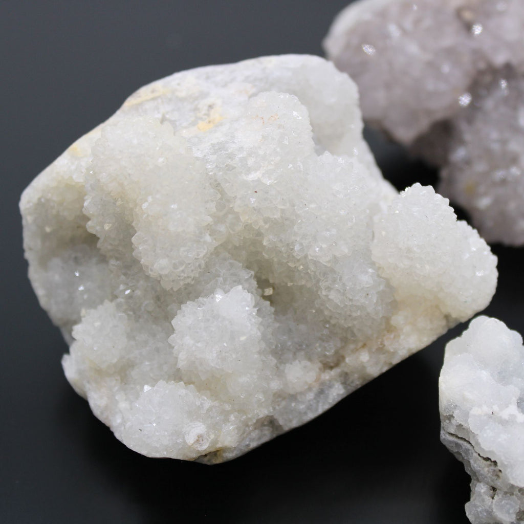 Natural Finger Quartz Crystal Points | 1kg Pack (6–7.5cm H | 3–5cm W)