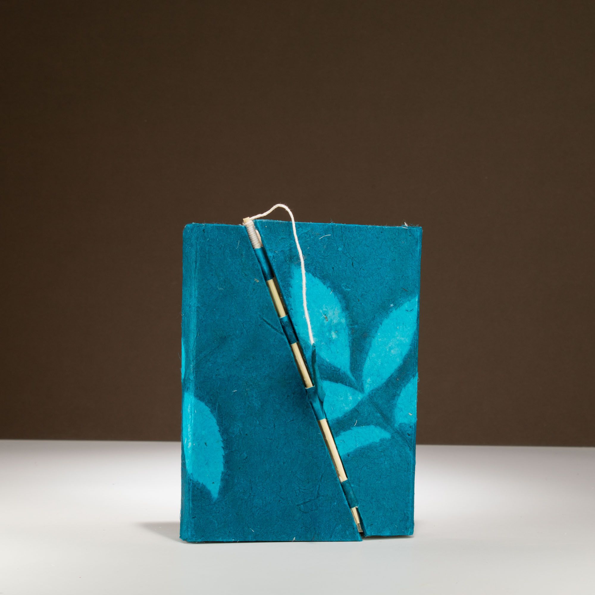Lokta Bold Floral Bamboo Lock Journal